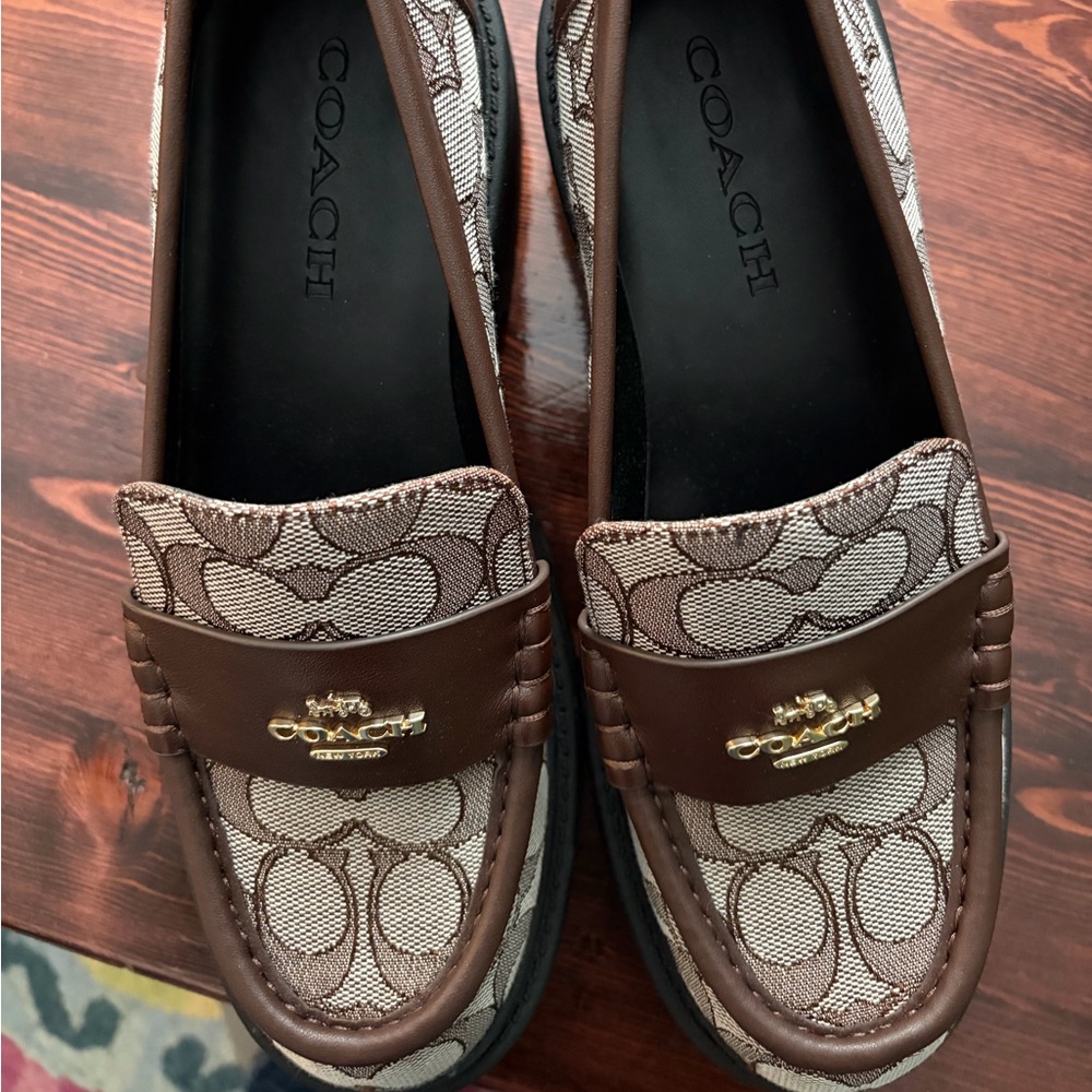 Coach “Lucy Loafers” - Picture 5 of 10